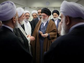 علی خامنه‌ای: به تعبیر امروز، حکومت اسلامی و مردمی می‌شود همین جمهوری اسلامی