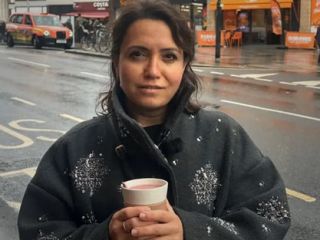 لغو جریمه ۱۵۰ پوندی زنی که قهوه‌اش را در دریچه فاضلاب لندن ریخت