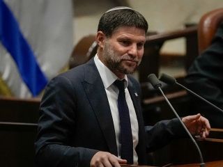 وزیر اسرائیلی به عربستان: شما شترسواری کنید، ما راه پیشرفت خود را می‌رویم