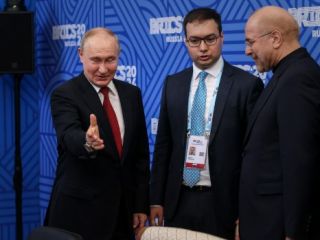 روسها دارند ناخن قالیباف را لاک می زنند!