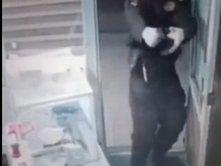 سرقت مسلحانه از طلا فروشی با لباس سرهنگ یگان ویژه فراجا