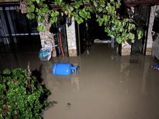 تصاویر؛ بارش شدید باران و جاری شدن سیل در ازمیر ترکیه