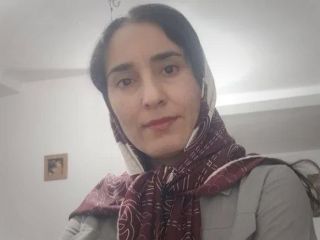 فروغ خسروی، معلم مقطع ابتدایی، با حکم دادگاه انقلاب بهبهان به ۱۵ سال حبس محکوم شد