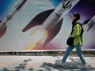 سایت خبری رویداد ۲۴: نسل زد به دنبال مهاجرت است نه موشک