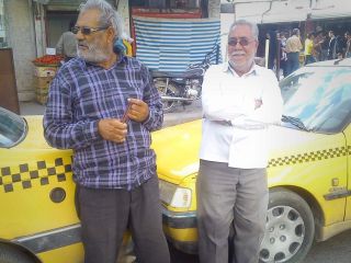 بازنشسته‌ها در همه دنیا استراحت می‌کند، در ایران مسافرکشی!