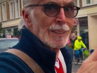 مصاحبه خیابانی وایرال شده یک جوان اروپایی با یک ایرانی درمورد غزه