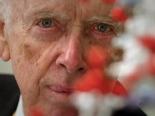 کاشف DNA که زمانی گفته بود«هوش ساکنان آفریقا نسبت به سایرین پایین‌تر است» در سن ۹۷سالگی درگذشت