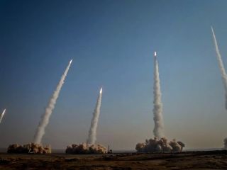 «بن‌بست خطرناک هسته‌ای؛ ایران آماده شلیک همزمان ۲ هزار موشک به اسرائیل است»