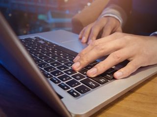 در دنیای مخفی فروش اسپرم در شبکه‌های اجتماعی چه می‌گذرد؟