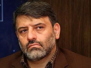 خودسوزی جوان ۲۰ ساله در اهواز؛ شهردار استعفا کرد و چند مقام ارشد شهرداری برکنار شدند