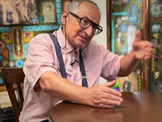 زیباکلام: جمهوری اسلامی با وقت‌کشی در مذاکرات به‌دنبال ساخت سلاح اتمی است