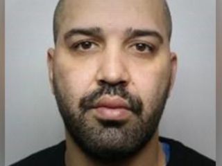 یک پناهجوی ایرانی به نام«امین عابدی‌مفرد» به جرم تعرض به دختری ۱۵ ساله به زندان محکوم شد