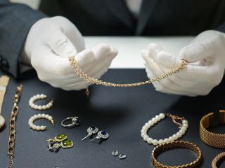 سرقت میلیونی در فرانسه ۴ هفته پس از دستبرد به لوور؛ دزدان این بار نیز جواهرات را با خود بردند