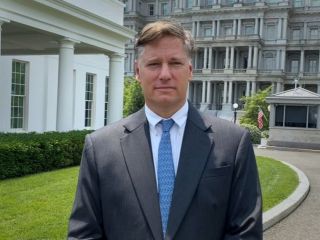 معاون وزیر خارجه آمریکا: همیشه مجذوب «تاریخ شگفت‌انگیز» ایران بوده‌ام و آرزو دارم از تخت جمشید بازدید کنم