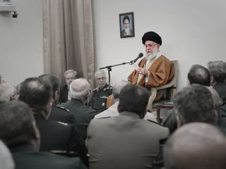 افزایش نارضایتی‌ها و دغدغه حفظ قدرت؛ آیا رژیم ایران برای انحراف افکار عمومی دست به دامن جنگ می‌شود؟