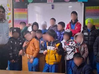 کارزار تلگرامی معلم ایرانی برای اخراج مهاجران افغان از ایران:چه کسی گفته اسم کشور شما ایران است؟