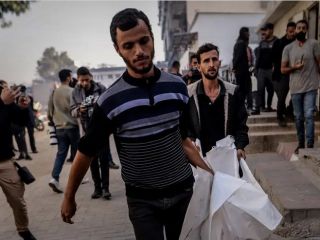 نمایش تونل‌های حماس همزمان با ادامه حملات اسرائیل به غزه