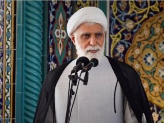 امام جمعه کیش خواستار اختصاص یک پلاژ ویژه ساحلی برای «مهمانان خاص» شد