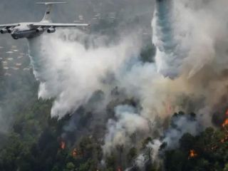 درخواست ایران برای کمک جهانی برای مهار آتش‌سوزی جنگل‌های هیرکانی؛ هواپیمای ترکیه به ایران رسید