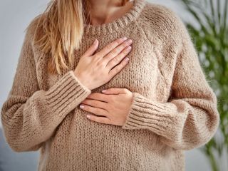 وقتی درد پیام خطر می‌فرستد: چه زمانی باید فورا به پزشک مراجعه کنیم؟