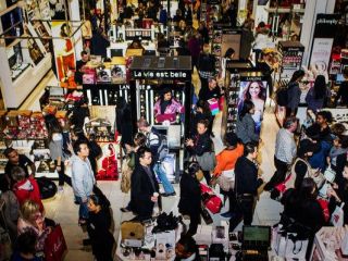 ما را چه به بلک‌فرایدی؟ وقتی عید خودمان، پوست سر مشتری را می‌کنیم