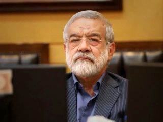 ادعای جنجالی نماینده مجلس: روسیه حاضر است به ایران سلاح هسته‌ای بدهد!