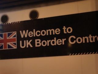 «بدون مجوز، سفر ممنوع»: بریتانیا از فوریه ۲۰۲۶ مقررات جدید مجوز سفر دیجیتال را اعمال می‌کند