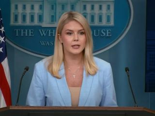 سخنگوی کاخ سفید: «رژیم مادورو را نامشروع می‌دانیم»