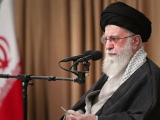 علی خامنه‌ای: آمریکا و اسرائیل در جنگ ۱۲روزه، کتک خوردند