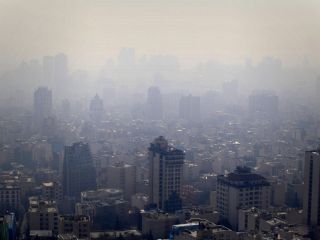 آماده‌باش نیروهای امدادی و تعطیلی مدارس و دانشگاه‌ها در چند استان بخاطرتدوام آلودگی شدید هوا در ایران