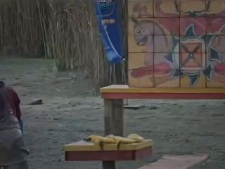 سنگ‌پرانی به شیردال و درفش کاویانی در مسابقه بازمانده با اجرای مهران غفوریان و سیامک انصاری