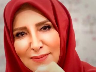 تغییر مسیر عجیب مجری شبکه ۵، از تلویزیون تا عاقد عقد در کانادا!