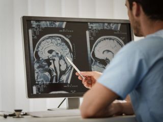 مغز هنگام خستگی شدید وارد حالتی شبیه به خواب می‌شود