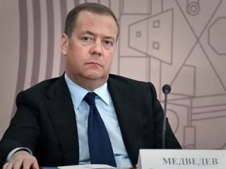 دیمتری مدودف: «ناتو» دشمن روسیه است و اگر تسلیم نشود، آن را نابود خواهیم کرد