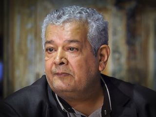 رضا فیاضی: «چرا دختران ما باید از ترس مأموران به دستشویی پناه ببرند؟»