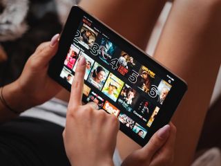 معامله نجومی صنعت فیلم‌؛ نتفلیکس «برادران وارنر» را ۸۳ میلیارد دلار می‌خرد