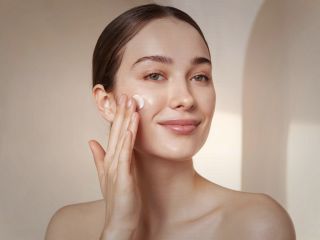 تنها محصولی که واقعا چین‌وچروک، لک و آکنه را درمان می‌کند