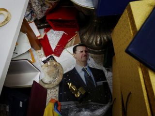 افشای جزئیات تازه از زندگی اسد در تبعید؛ از دکانی کوچک برای امرارمعاش تا فعالیت در بازار املاک