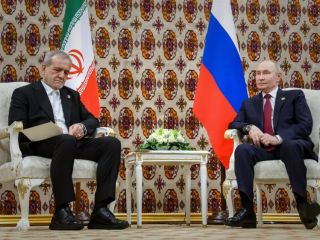 پوتین از برنامه هسته‌ای ایران حمایت و پزشکیان از او سپاسگزاری کرد