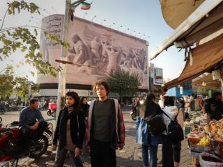 حسین مرعشی در مورد به خیابان آمدن «مردم گرسنه» در پی بحران مواد غذایی هشدار داد