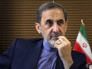 مشاور خامنه‌ای: با قاطعیت از حزب‌‌الله حمایت می‌کنیم