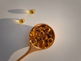 مصرف بیش از حد ویتامین دی می‌تواند به مسمومیت خونی و نارسایی کلیه بینجامد