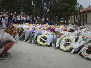 ویدیوی دلخراش درگیری جسورانه زوج پیر یهودی با مهاجمان سیدنی و کشته شدن توسط آنها