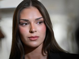 عکس جنجالی «چشم‌بادامی» دختر شایسته فنلاند، طوفانی از اتهام نژادپرستی به‌پا کرد