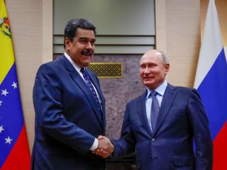 خروج ناگهانی خانواده‌های دیپلمات‌های روسیه از کاراکاس و ترک یک پروژه ونزوئلا از سوی سپاه پاسداران