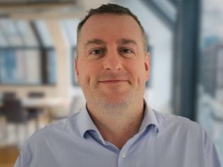 مردی در بریتانیا به چندین مورد خوراندن مواد بیهوش‌کننده و تجاوز جنسی به همسر سابقش متهم شد