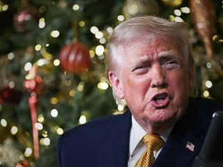 خط و نشان ترامپ برای دموکرات‌ها : امسال آخرین کریسمس شاد شماست، لذت ببرید!
