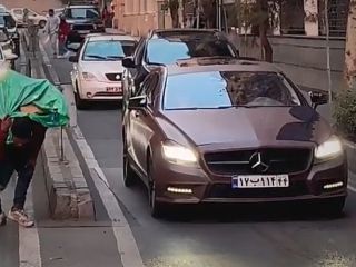 خیابان فرشته، بن‌بست عدالت؛ روایتی از چند سانتی‌متر فاصله میان بنز و باربر + ویدیو