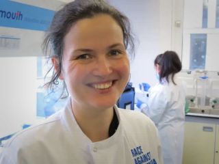 تماشای جراحی مغز برای یافتن پاسخی به پرسش بزرگ؛ آیا می‌توان آلزایمر را درمان کرد؟