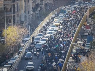 شعارها و تظاهرات اعتراضی شبانه در ملارد، قشم، همدان و تهران + ویدیو